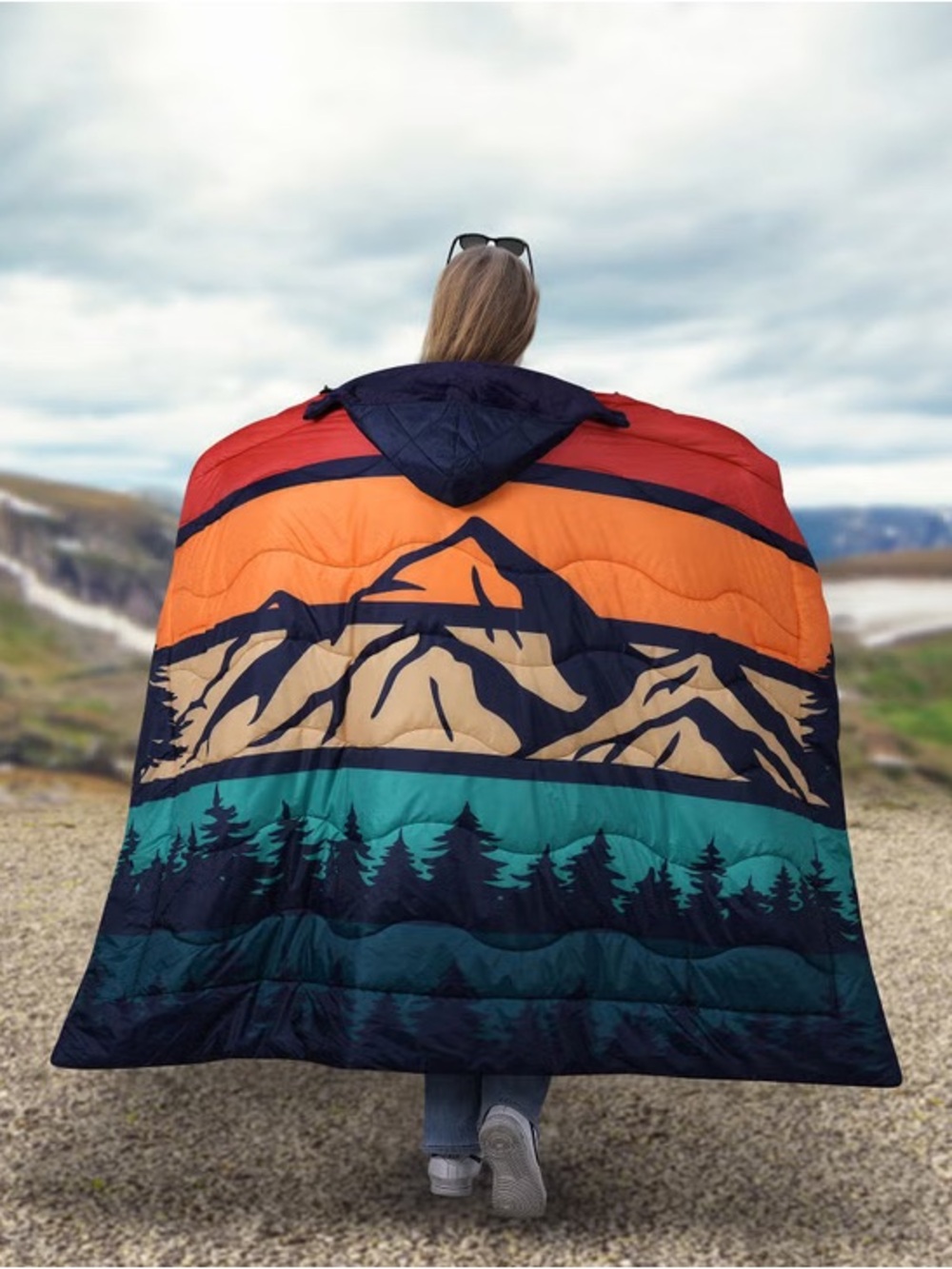 Below Zero Wearable Blanket, Multi- NWT